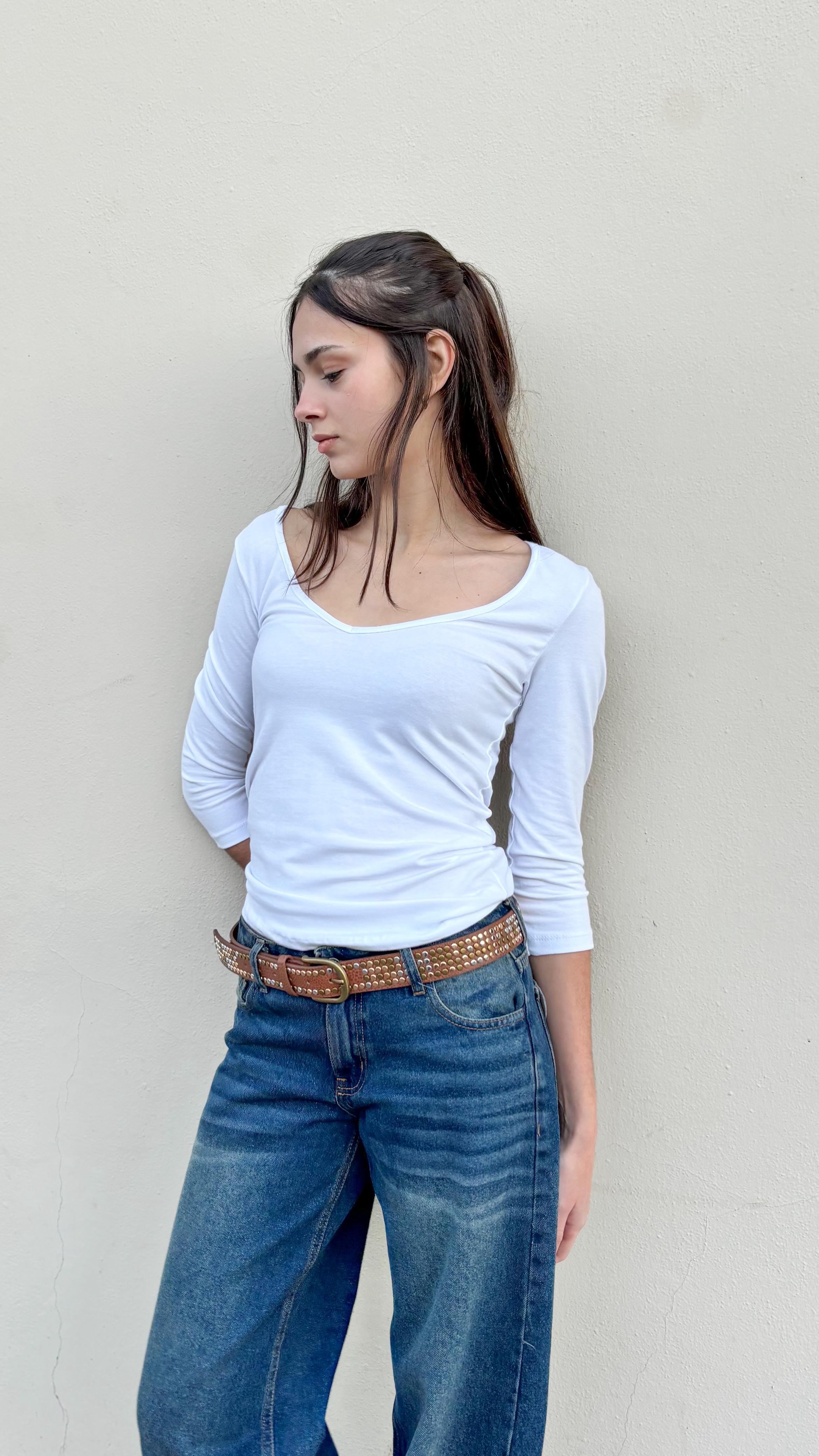 REMERA MORA